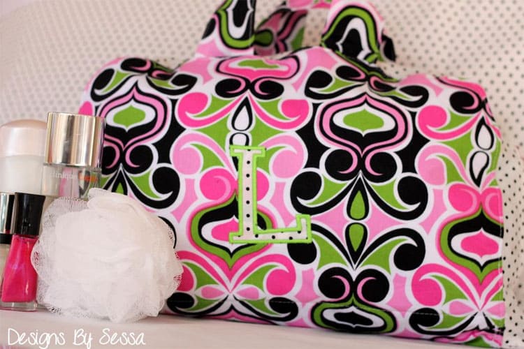 Travel Cosmetic Bag DIY. Free Pattern