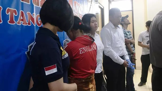 Wanita Muda Bunuh Bayi yang Baru Dilahirkan