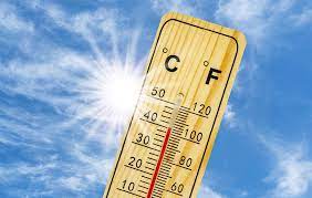 Toplotni udar nastaje, kao rezultat naglog, prekomernog povećanja telesne temperature i nemogućnosti organizma da temperaturu održi u normalnim granicama. Obično se javlja, kada je povećana vlažnost vazduha u vreme letnjih sparina, jer je u takvim uslovima otežano znojenje