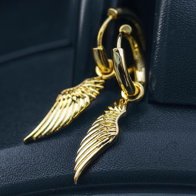 Helloice Angel Wings Earrings in Gold
