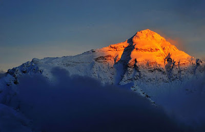 Qomolangma, gunung Qomolangma