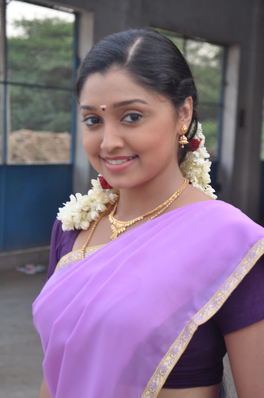 Kozhi Koovuthu Shooting Spot Photos film pics