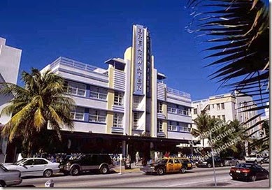 dmiami-southbeach-art-deco-building