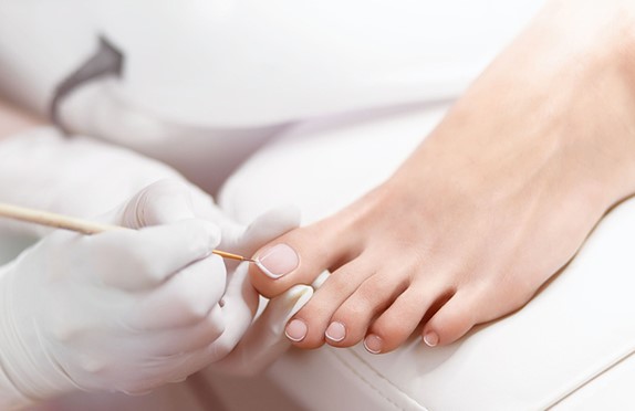 Rahasia Kaki Cantik: 5 Langkah Mudah untuk Pedicure di Rumah