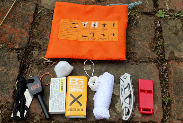 Bear Grylls Survival Kit