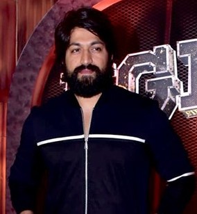 Actor Yash Donate 1.5 crore for covid in kanada film