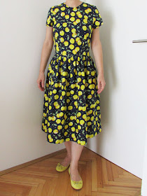 http://ladylinaland.blogspot.com/2018/07/yellow-cherries-dress.html