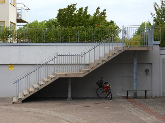 Bra regnskydd för hemtjänstens cykel  ;-