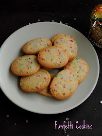 Eggless funfetti cookies