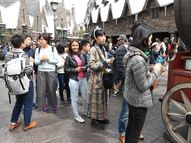 Butterbeer at Hogsmeade