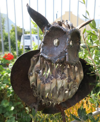 Metal art owl