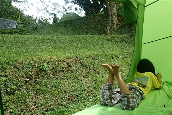 camping bersama keluarga di tanakita