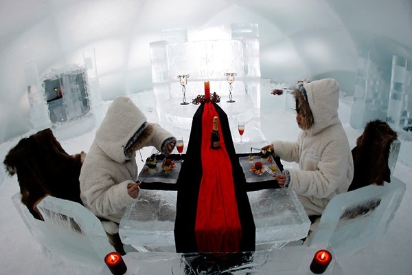 Japan-ice-hotel-01