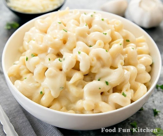 GARLIC PARMESAN MACARONI AND CHEESE