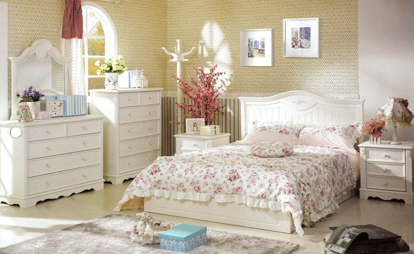 Country Style Bedrooms