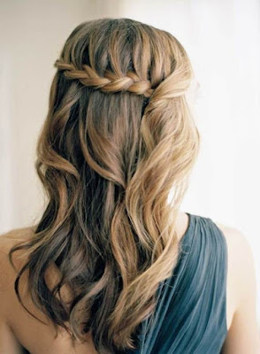 Cute Prom Hairstyle for Long Hair