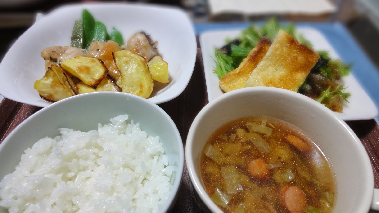 とろんのまいにち献立 鶏手羽元オーブン焼きの献立 14 3 7晩