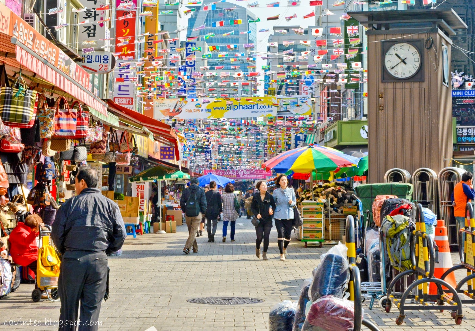 Entree Kibbles Namdaemun Market    Korea Largest 