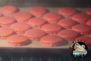 Macarons à la rose (pas à pas en photos)