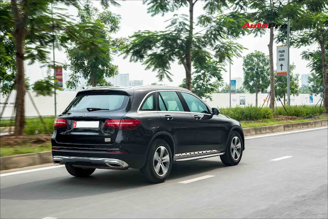 Người dùng đánh giá Mercedes GLC 200 sau khi lỡ duyên Hyundai Santa Fe Đừng ham option khi chính mình còn chưa dùng hết