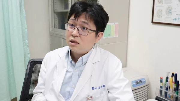 ▲衛福部彰化醫院腎臟內科主任蔡旻叡呼籲服排糖藥降血糖者不要任意斷食及禁食，以免後果嚴重。（彰化醫院提供）