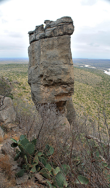 Guadalupe Mountains National Park Texas New Mexico McKittrick Canyon Queen Plateau Permian reef trail hiking fossils desert canyon copyright RocDocTravel.com