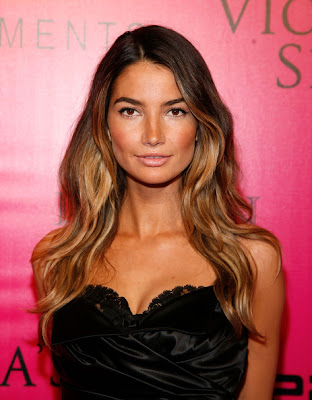 Lily Aldridge Long Wavy Cut Lookbook