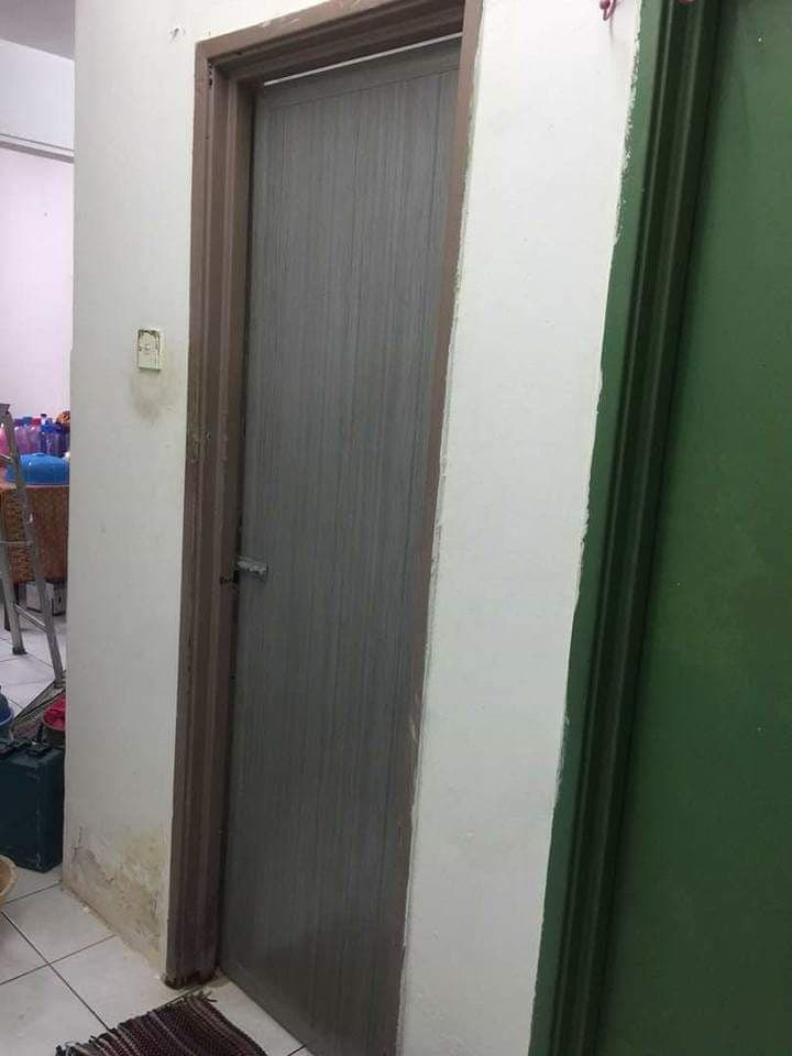  Bilik  Sewa Malaysia Pasang pintu bilik  air baru di 