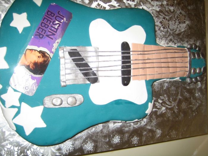 justin bieber cake designs. justin bieber cake designs