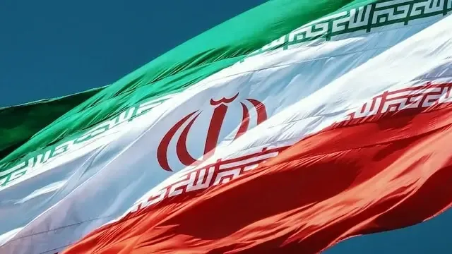 ما نوع الحكومة التي تمتلكها إيران؟