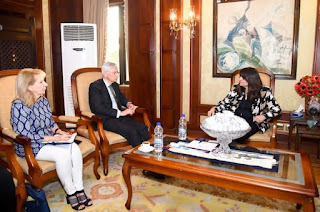 وزيرة الهجرة تستقبل سفير فرنسا لدى القاهرة لبحث ملفات التعاون الثنائي