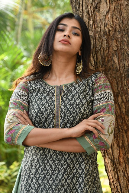 Actress Hebah Patel Hot Pic in Green Dress