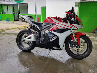 For Sale CBR 600 2012 White Red , NP  Km 8.xxx Real KM