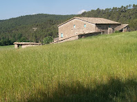 La Torre d'Oriols des del camí de Torroella