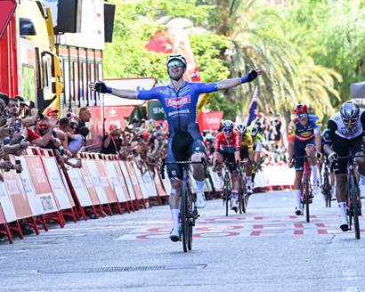 La potencia de Groves brilla en Tarragona - 5ª etapa / Vuelta a España 2023