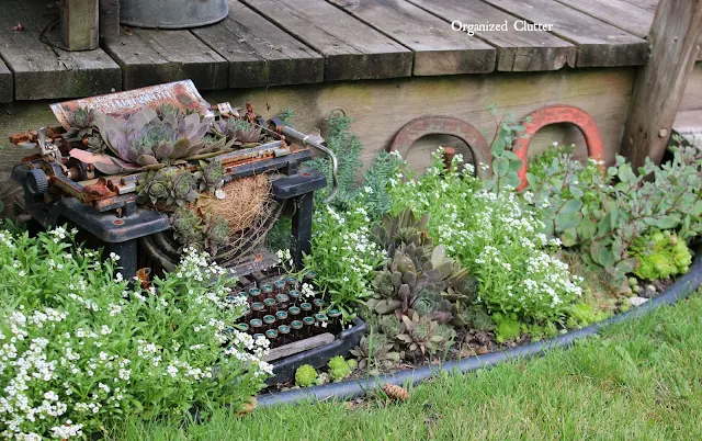 ORGANIZED CLUTTER 2015 JUNK GARDEN TOUR www.organizedclutter.net