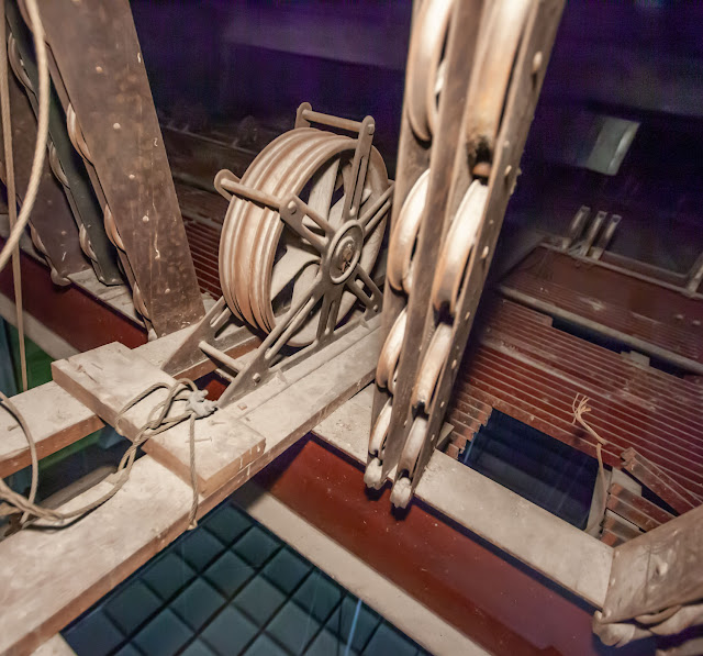 Los Angeles Theatres: Egyptian Theatre: backstage