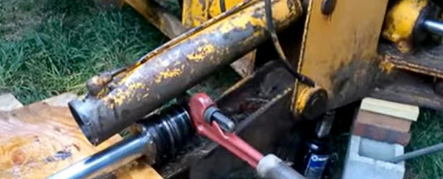 How to repair hydraulic cylinder