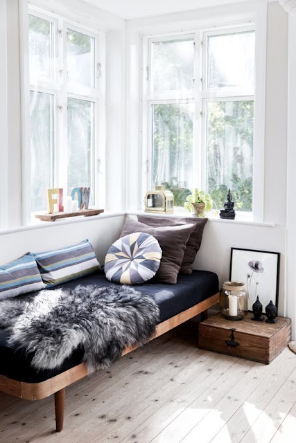 7 Designs of Modern Daybed to Beautify Room