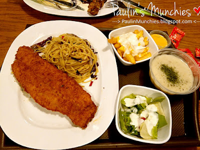 Paulin's Muchies - Hungry Jack at Cookhouse JEM - Fish aglio aglio, Nacho Cheese Fries,Nacho Cheese Fries, Salad