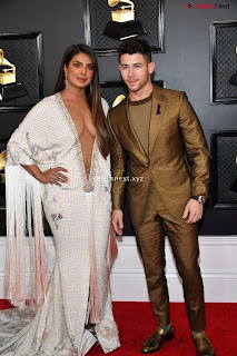 Priyanka CHopra in Lovely Evening Gown without Front Buttons at Grammy Awards 2020 ~  bollycelebs.in Exclusive Pics 008.jpg