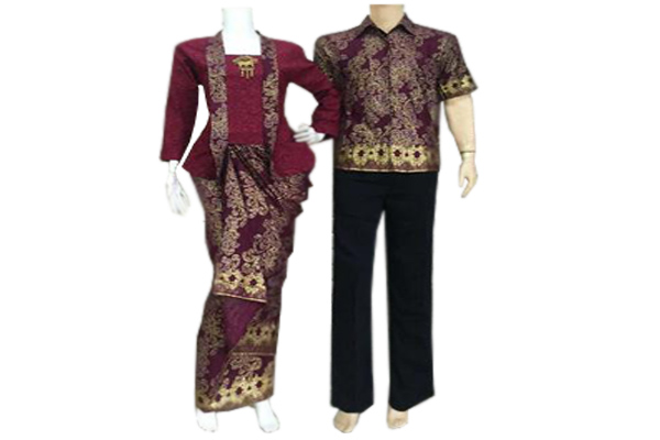 model  baju batik couple