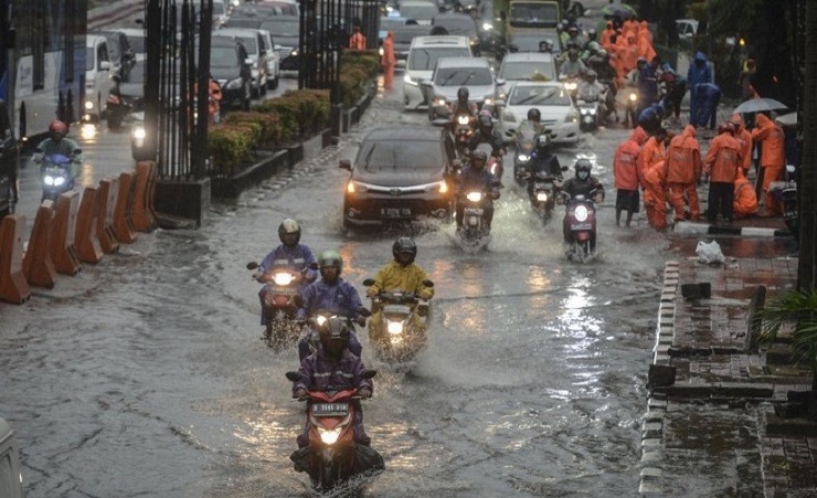    Ini 5 Cara agar Motor Matik Tidak Mogok Saat Menerjang Banjir