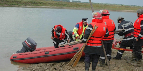 Un tânăr de 25 de ani, din comuna doljeană Izvoare, a murit înecat în Dunăre, luni după-amiază, în zona localităţii Basarabi