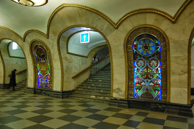 Витраж. Станция метро "Новослободская"
