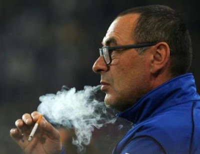 Buat tifosi Napoli yang militan dan fanatik Maurizio Sarri: Tantangan Baru Si Mantan Bankir