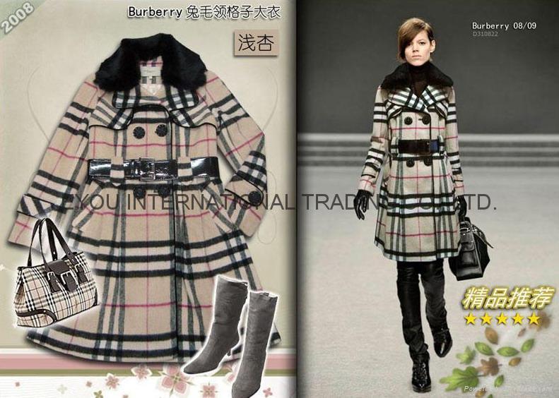 FAKE BURBERRY COAT SELLERS OFTEN PUT A PHOTO OF A MODEL ON THE CATWALK FOR 