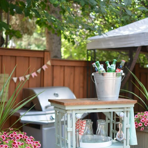 Portable Outdoor Beverage Cart From A Repurposed Shelf