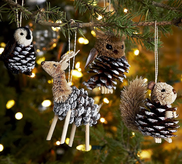 pine-cone-christmas-decoration