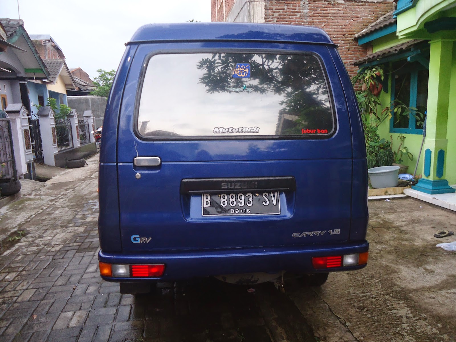 TAMA SEKAR ELOK DIJUAL MOBIL  SUZUKI CARRY FUTURA  GRV 2001